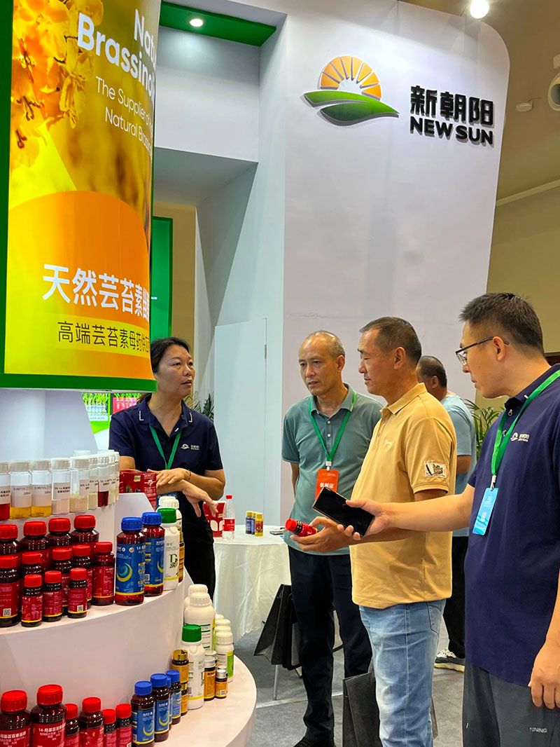 新朝陽綠色生物科技亮相西部植?！半p交會”與第八屆綠色農藥博覽會